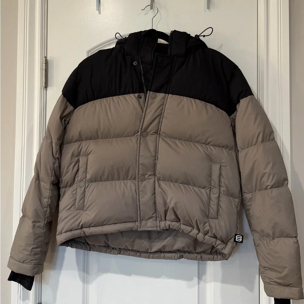 The Super Puff Shorty Puffer Jacket - Picture 1 of 8